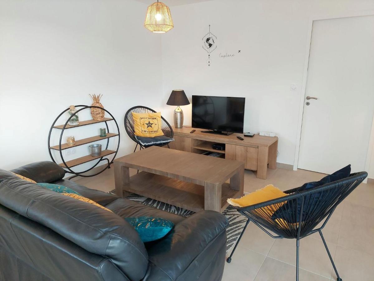 Single Storey Holiday Home In Cléder מראה חיצוני תמונה