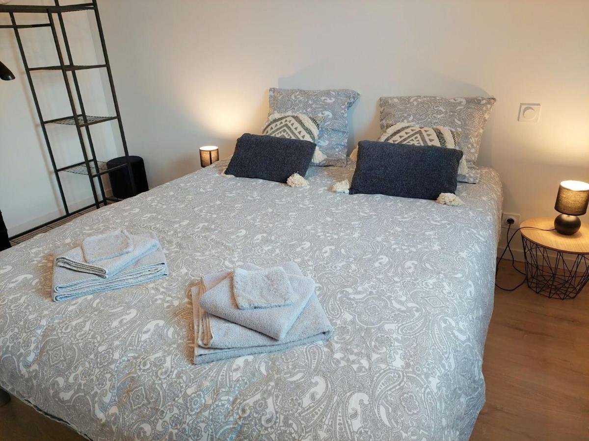 Single Storey Holiday Home In Cléder מראה חיצוני תמונה